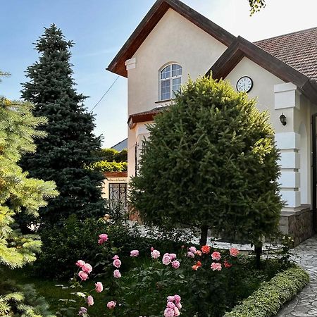 Hotel Astoria Garden Bischkek Exterior foto